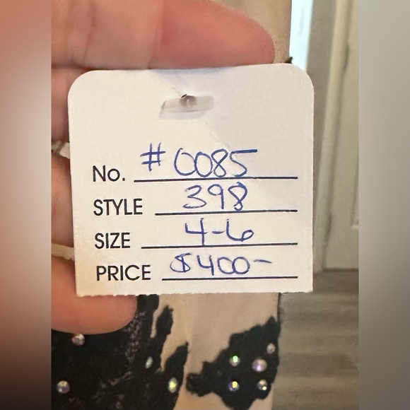 Nude and black gown mesh low cut front prom dress - Picture 14 of 15